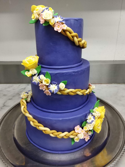 The Estreal エストリアル のプランナーブログ ラプンツェルのウェディングケーキ 結婚式場 ウエディング 挙式 ブライダル ゼクシィ
