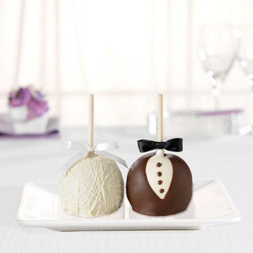 bride-and-groom-gourmet-wedding-chocolates.jpg