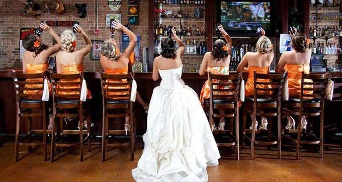 beer-bar-bridesmaids-st-charles-wedding-illinois.jpg